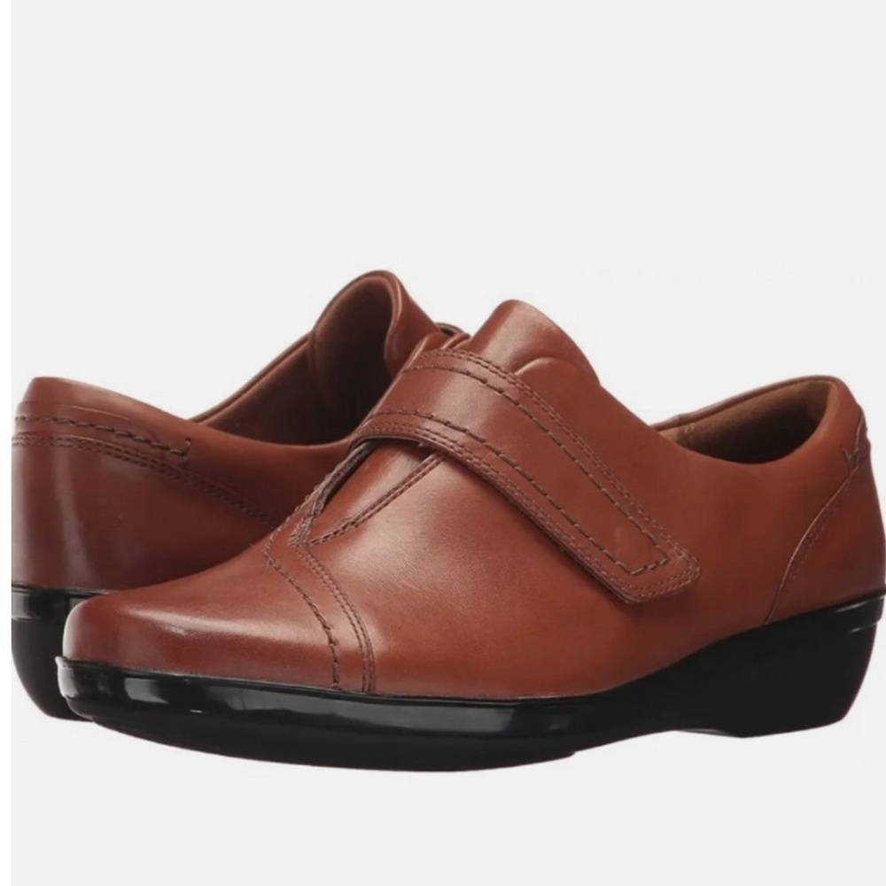 NEW WOMEN CLARKS EVERLAY DIXEY BLACK STRAP FLAT COMFORTABLE LEATHER SHOES Size 7